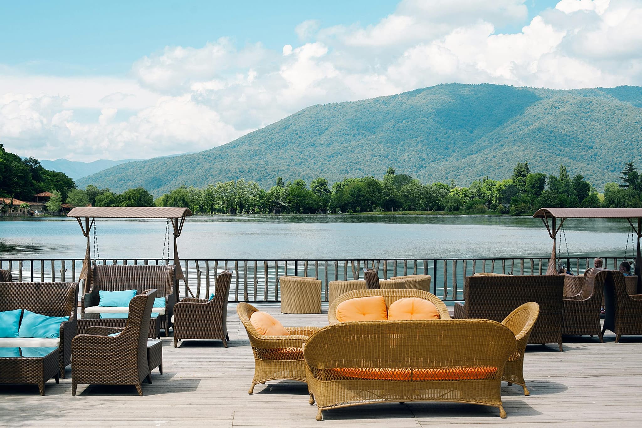 Upgrade Outdoors with the Best patio furniture brands
